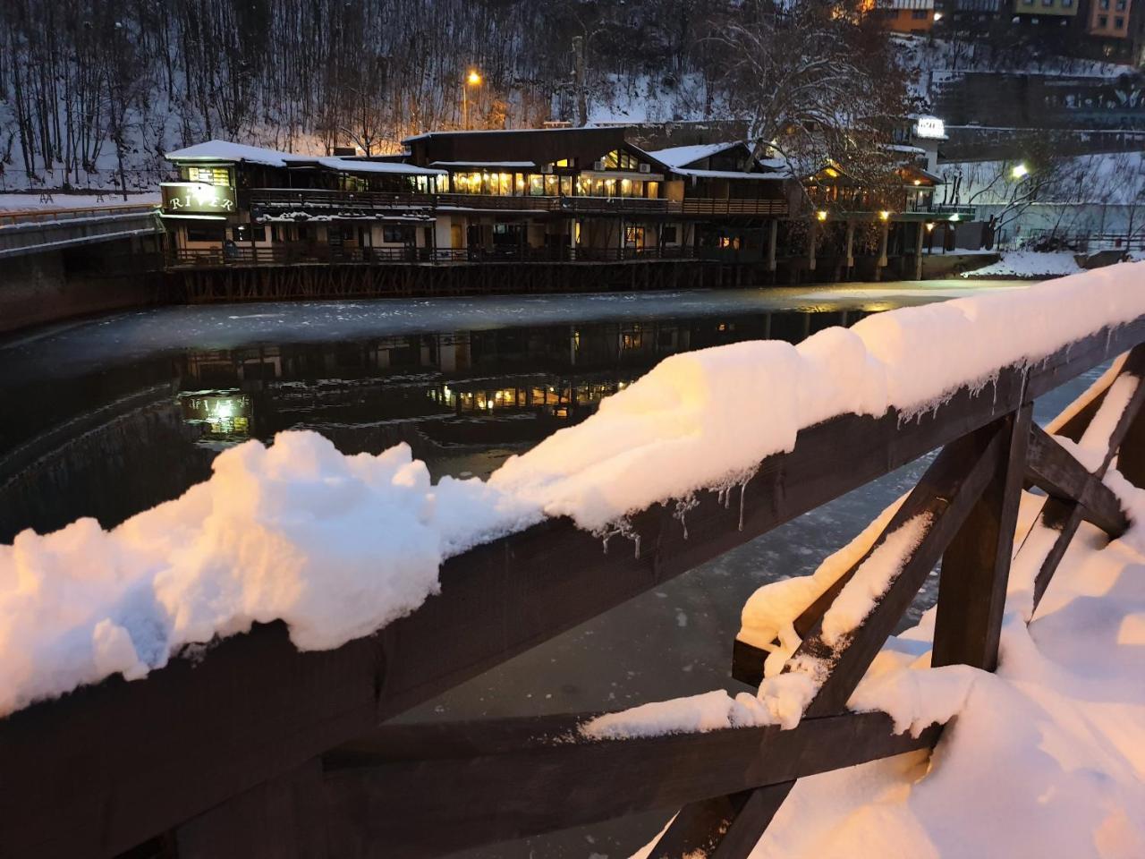 Pansion River Sarajevo Luaran gambar